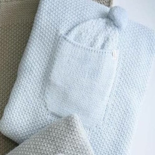 Nipperland baby blanket with knitted hat 6510
