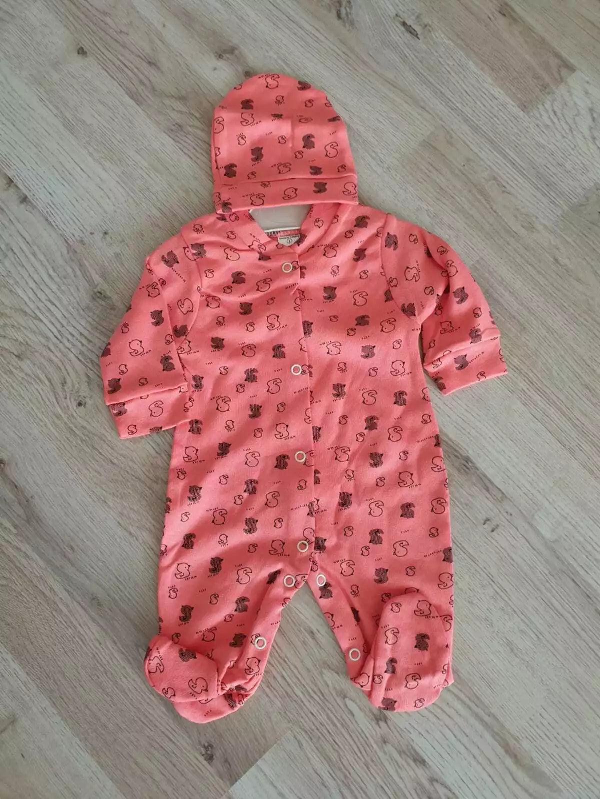 NEU Baby Strampler Schlafanzug mit Mütze 2 teiler Mädchen Jungen Gr. 62 68 74
