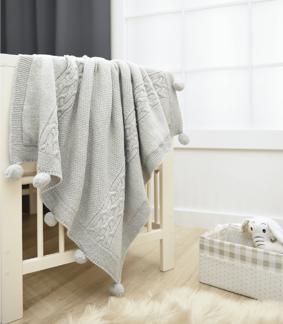 Muffin-Nipper Babydecke mit Pompom muffinandco.