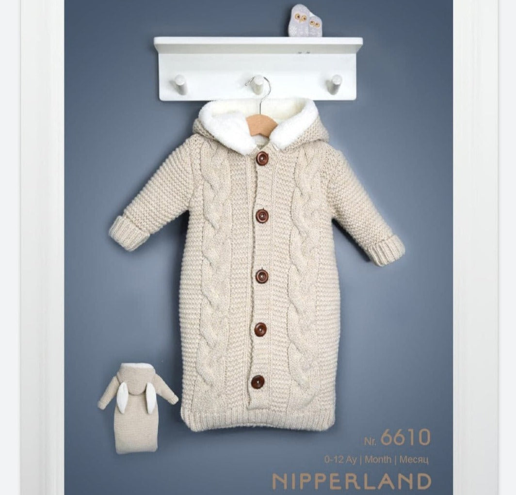 Nipperland Strick-Einschlagdecke mit Kapuzen-Hasenohren | muffinandco