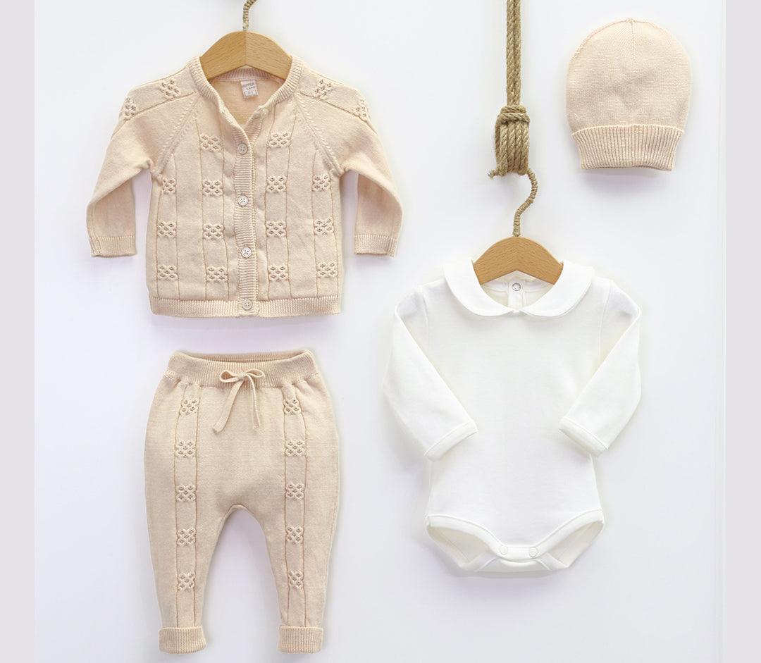 Nipperland 4 pieces. Set made of pure organic cotton in different colors -7057